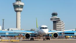 Dutch government announces new flights cut plan for Schiphol