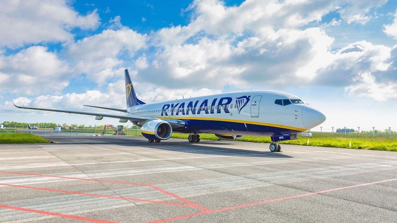 Ryanair_exterior